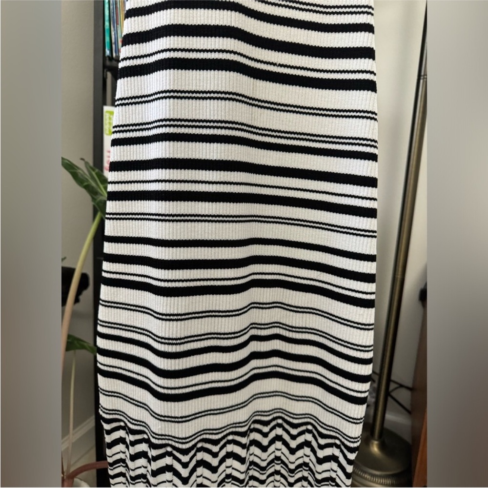 bebe Black White Stripe Mock Neck Bodycon Midi Dress Minimal 90s Chic Small‎ - Picture 9 of 16